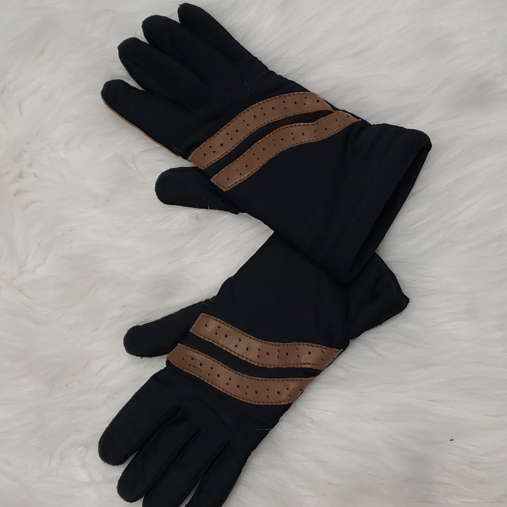 Black gloves - Picture 2 of 8